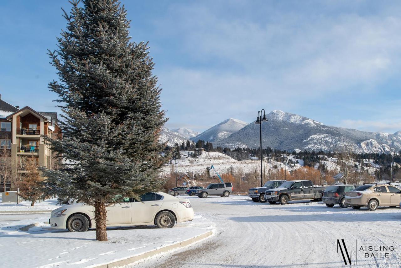 Rustic Modern 2 Bed 2 Bath With Lakeview Pool And Hot Tub Invermere Buitenkant foto