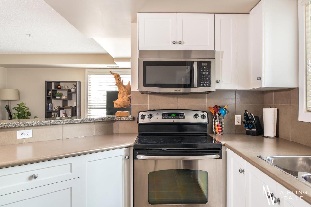 Rustic Modern 2 Bed 2 Bath With Lakeview Pool And Hot Tub Invermere Buitenkant foto