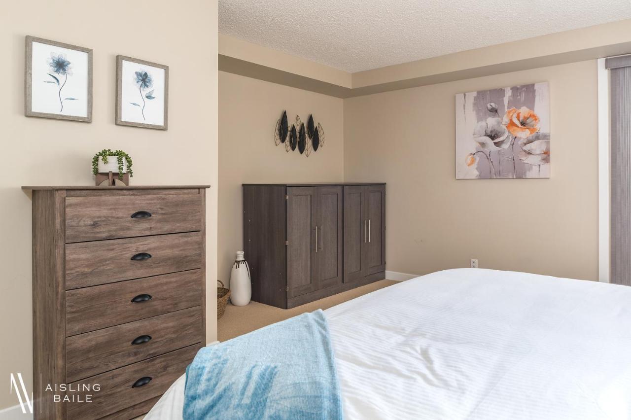 Rustic Modern 2 Bed 2 Bath With Lakeview Pool And Hot Tub Invermere Buitenkant foto